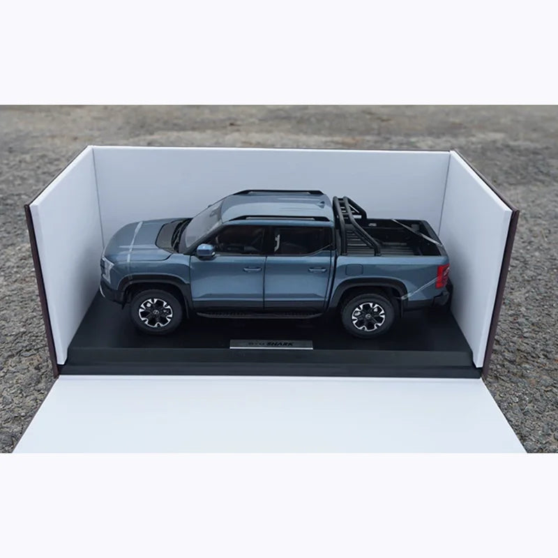 Diecast 1/18 Scale BYD SHARK Alloy New Energy Pickup Truck Model Desktop Ornament Unique Gift Souvenir Toy Collectibles