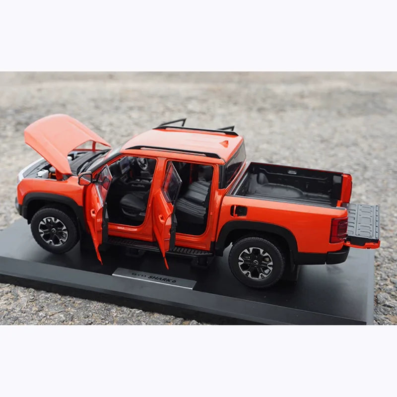 Diecast 1/18 Scale BYD SHARK Alloy New Energy Pickup Truck Model Desktop Ornament Unique Gift Souvenir Toy Collectibles
